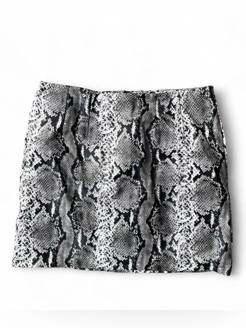Forever 21 Snakeskin Print Mini Skirt – Black & White Bodycon (M)